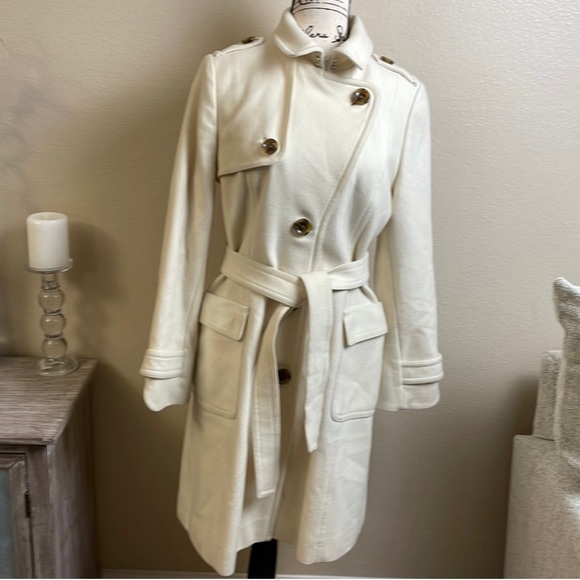 Banana Republic cream wool trench coat - Picture 2 of 10